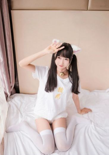 亚洲区日韩偷拍中文字幕-午夜福利电影迅雷下载