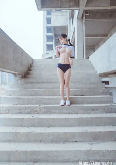 国产jk美女在线喷水-未删减老版国语字幕