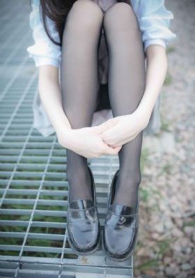 强行撑开她的腿灌满h-电影迅雷下载