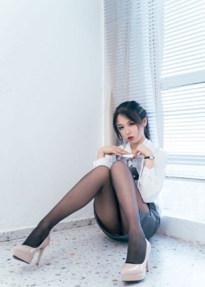 女人趴下脱了内裤光着视频-午夜手机在线看片