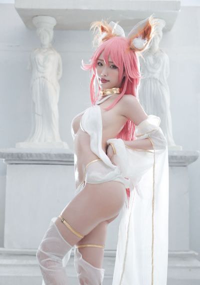 亚洲精品泡泡浴在线播放-人人影视视频网址大全