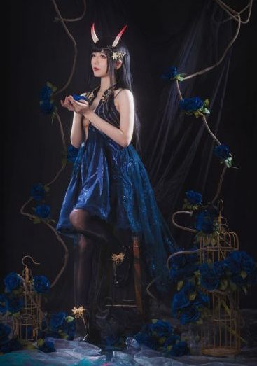 一边亲一边摸下奶-经典日本电影免费