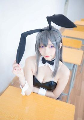 亚洲综合一区二区三区四区-清晰动漫在线观看